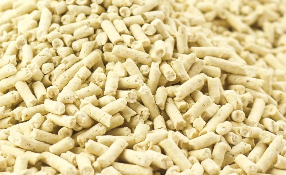 Natural Corn Cat Litter – Fast Absorption, Low Dust, Gentle on Paws, by ISEMIPET