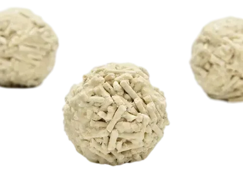 White clumped tofu cat litter ball – easy to scoop, flushable, and eco-friendly by ISEMIPET