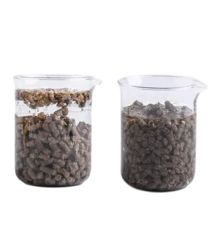 Paper Cat Litter Pellets in Transparent Beakers – Water Absorption and Volume Comparison by ISEMIPET
